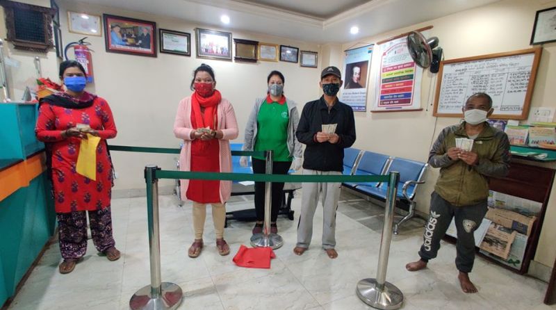 पाँचतारा साकोसद्धारा सदस्यलाई दुई हजार नगद सहयोग 