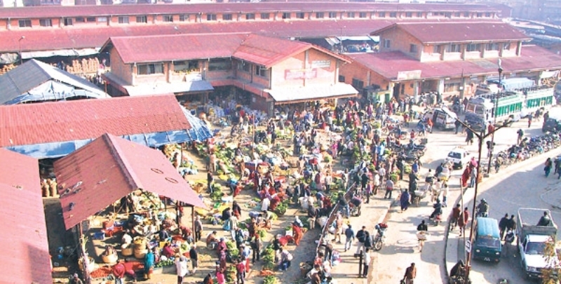 सहकारी बजार ब्यापारीको कब्जामा, उत्पादन खाल्डोमा