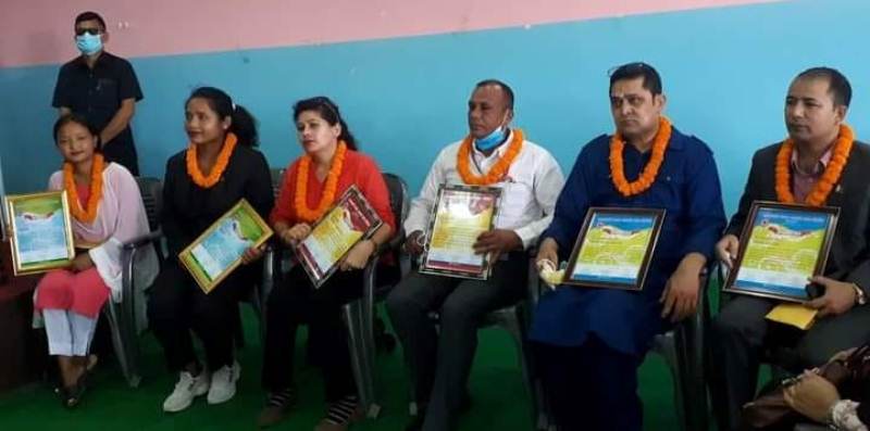 मोरङका ६ जना पत्रकार, सञ्चारकर्मी सञ्चार सहकारीद्धारा पुरस्कृत
