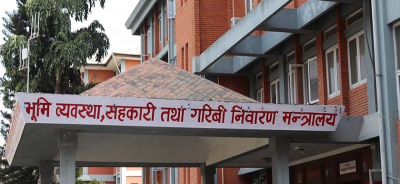 सहकारी सचिव फेरिए, टेकनारायण पाण्डेको ठाउँमा गणेशप्रसाद पाण्डे