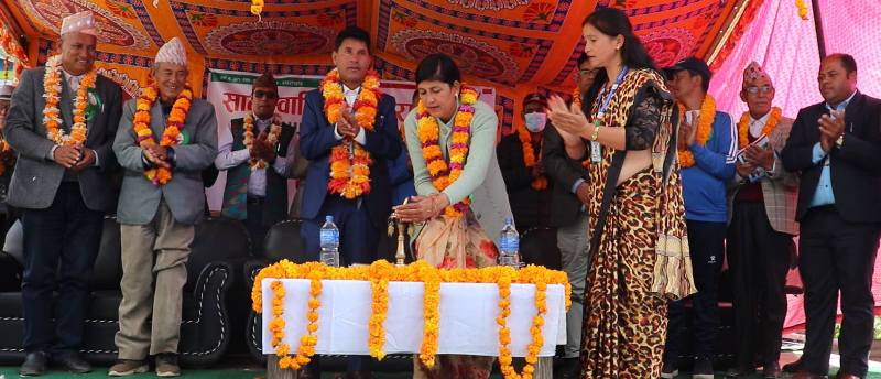 एकीकृत फ्रेण्डसिप साकोसद्धारा १ सय ३० जनालाई पुरस्कृत