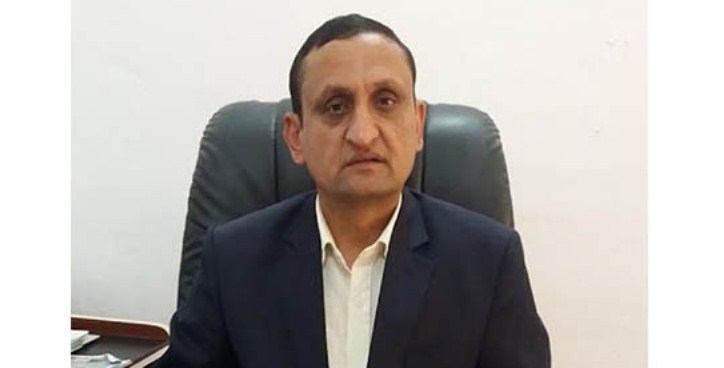 जाँदा जाँदै रजिष्ट्रारले भने ‘भारी मनका साथ तिमिलाई छोडर जाँदै छु’