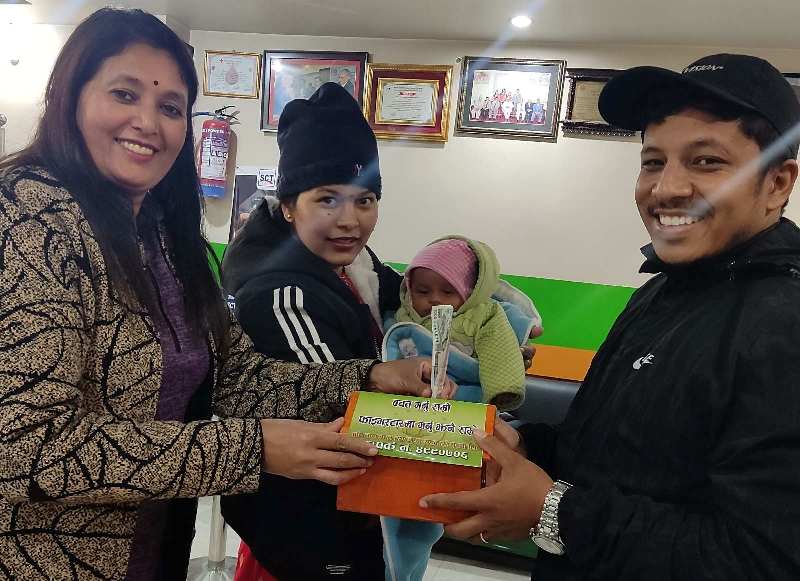 सुन लक्ष्मी चन्धोलाई पाँचतारा साकोसको एक हजार र खुत्रुके