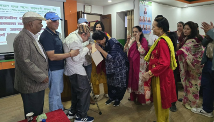 पाँच तारा साकोसद्वारा जेष्ठ सदस्यलाई दशैं खर्च